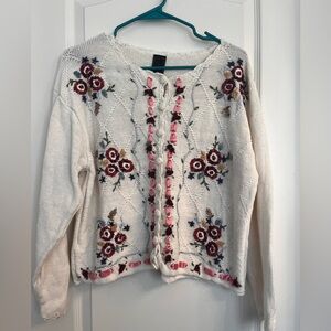 Adorable Grandma Core Sweater with Ribbon Lacing Button Down Size M SS‎ brand